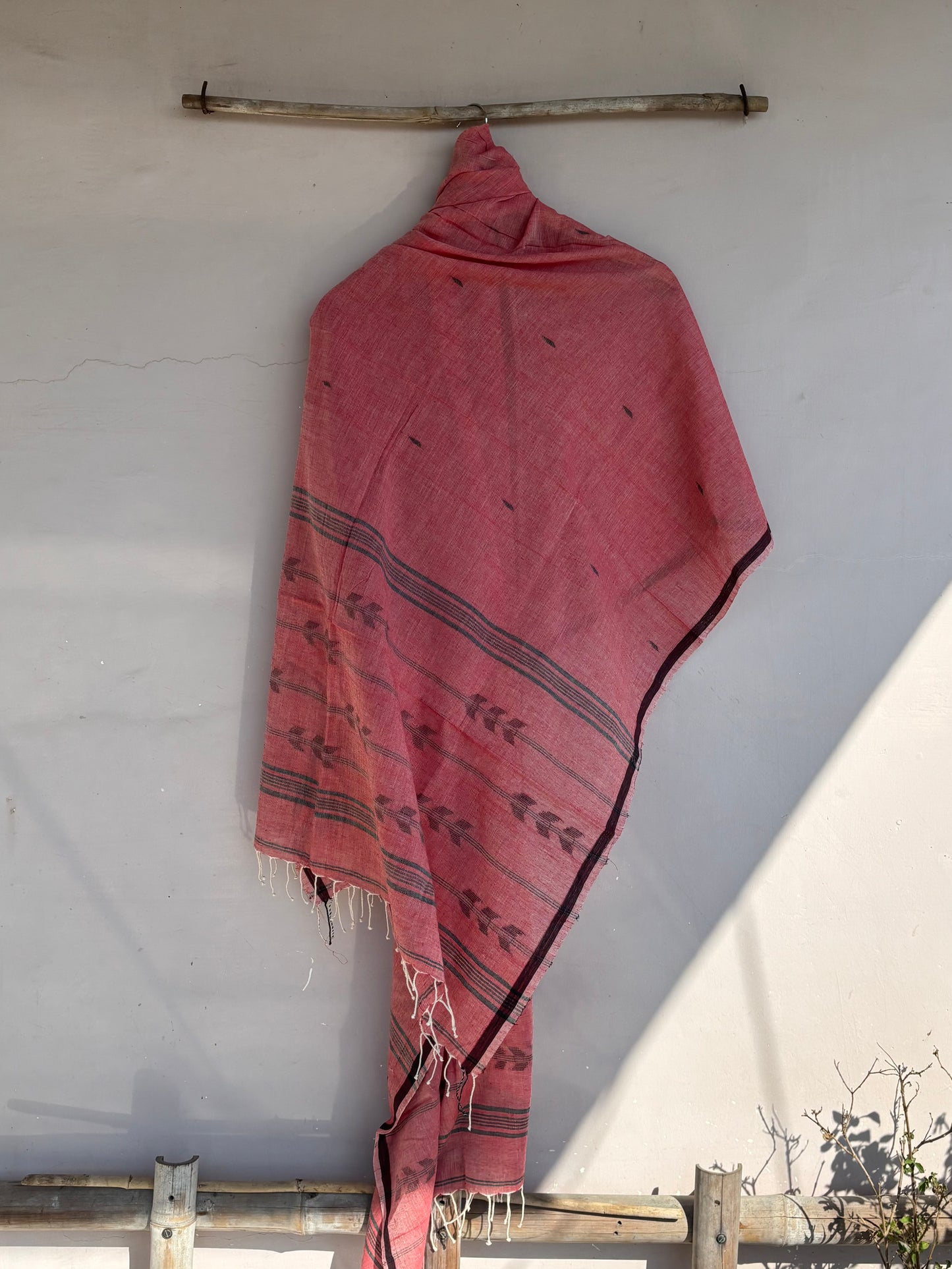 Peach jamdani dupatta