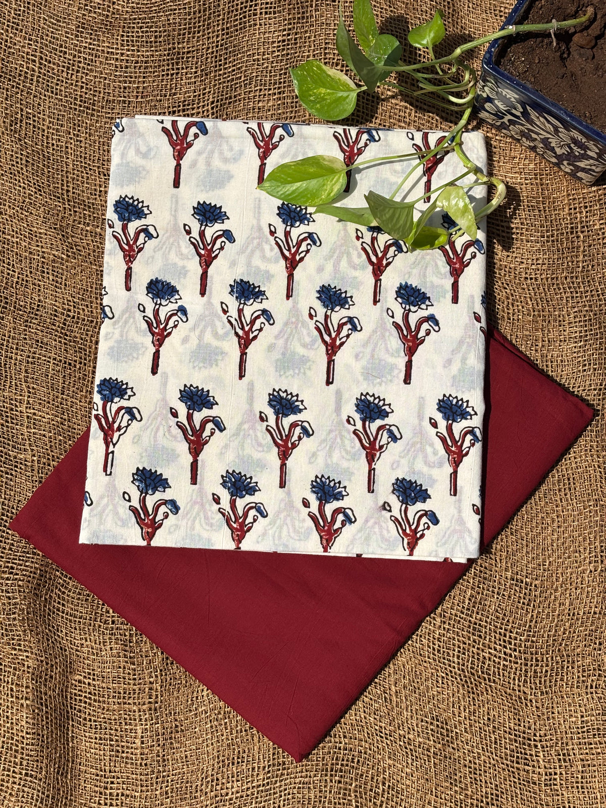 Ivory-red set