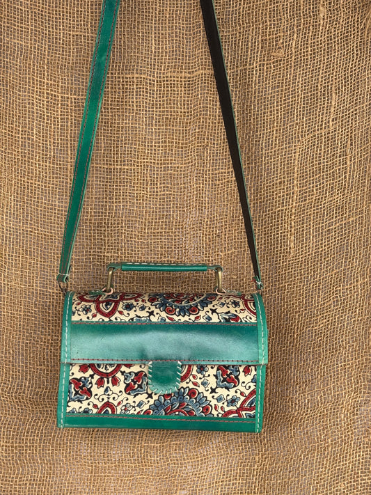Ajrakh Ivory-green bag
