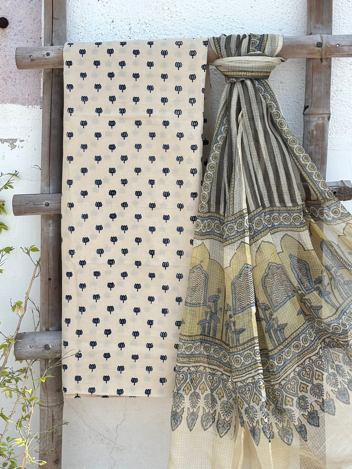 Ivory kurta-dupptta set