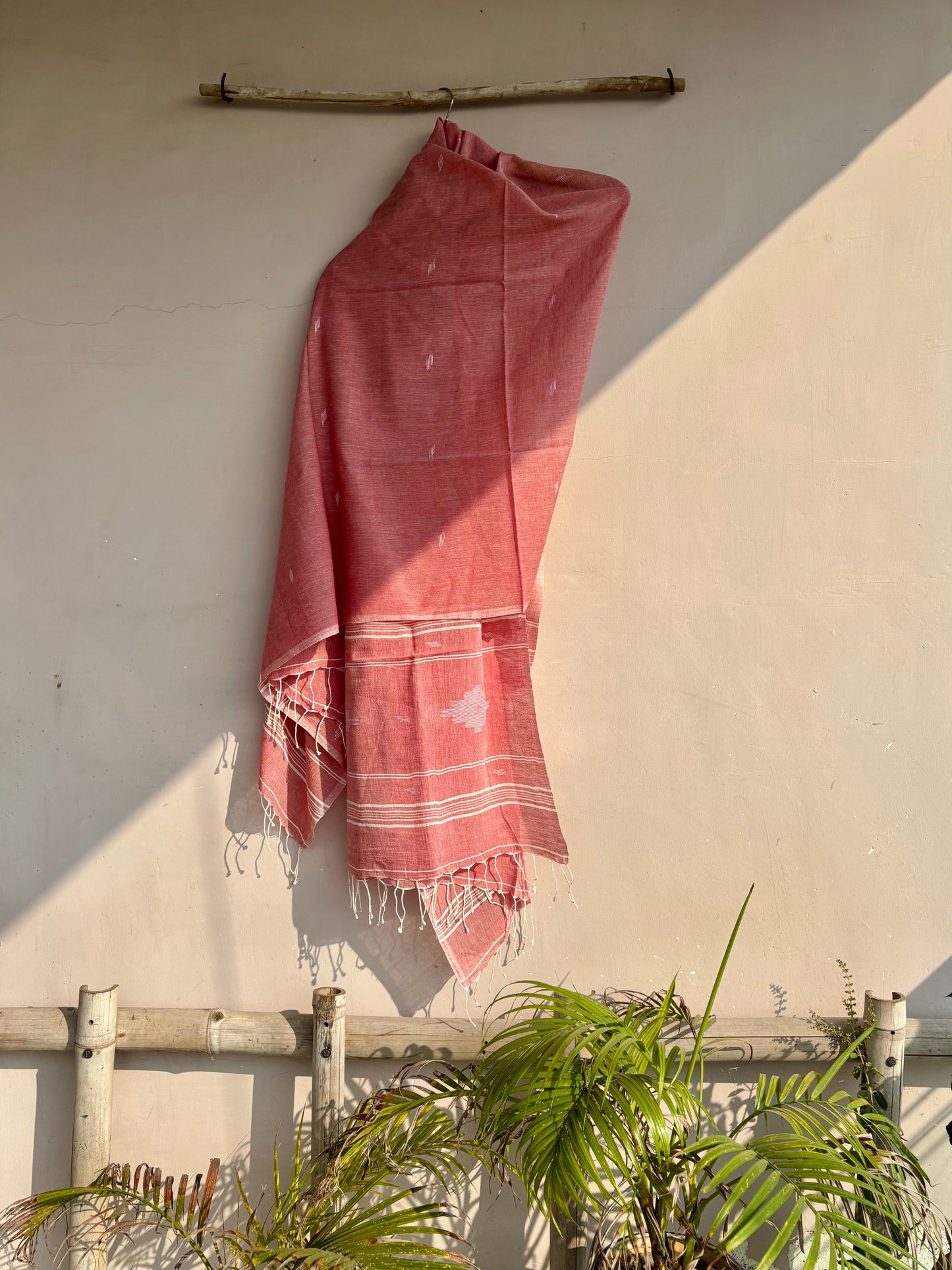 Peach Pink Handwoven Jamdani Dupatta