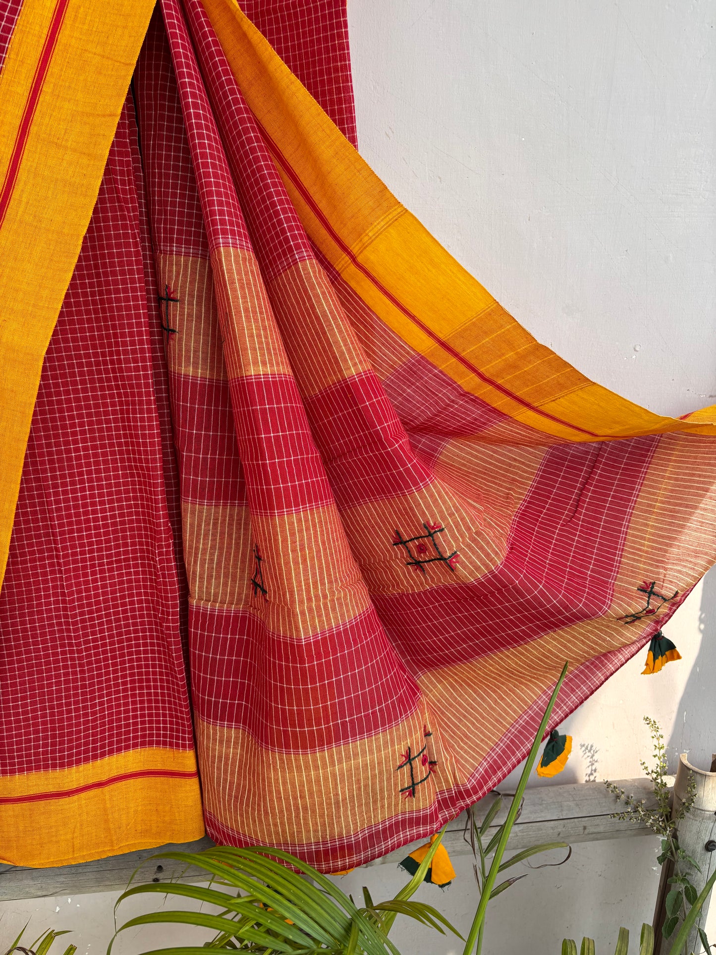 Handwoven Red & Yellow Patteda Anchu Saree