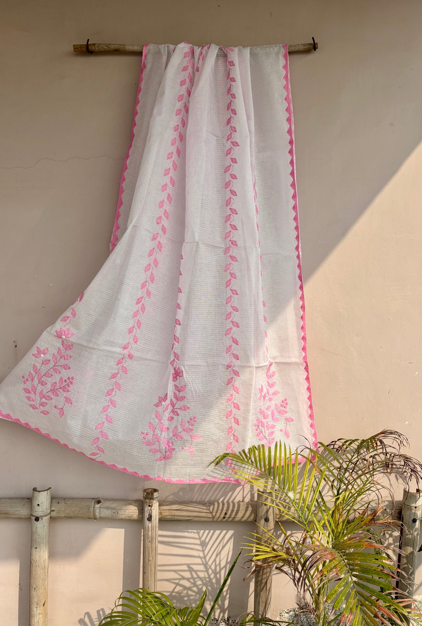 White & Pink Kota Doriya Duppatta with Phool Patti