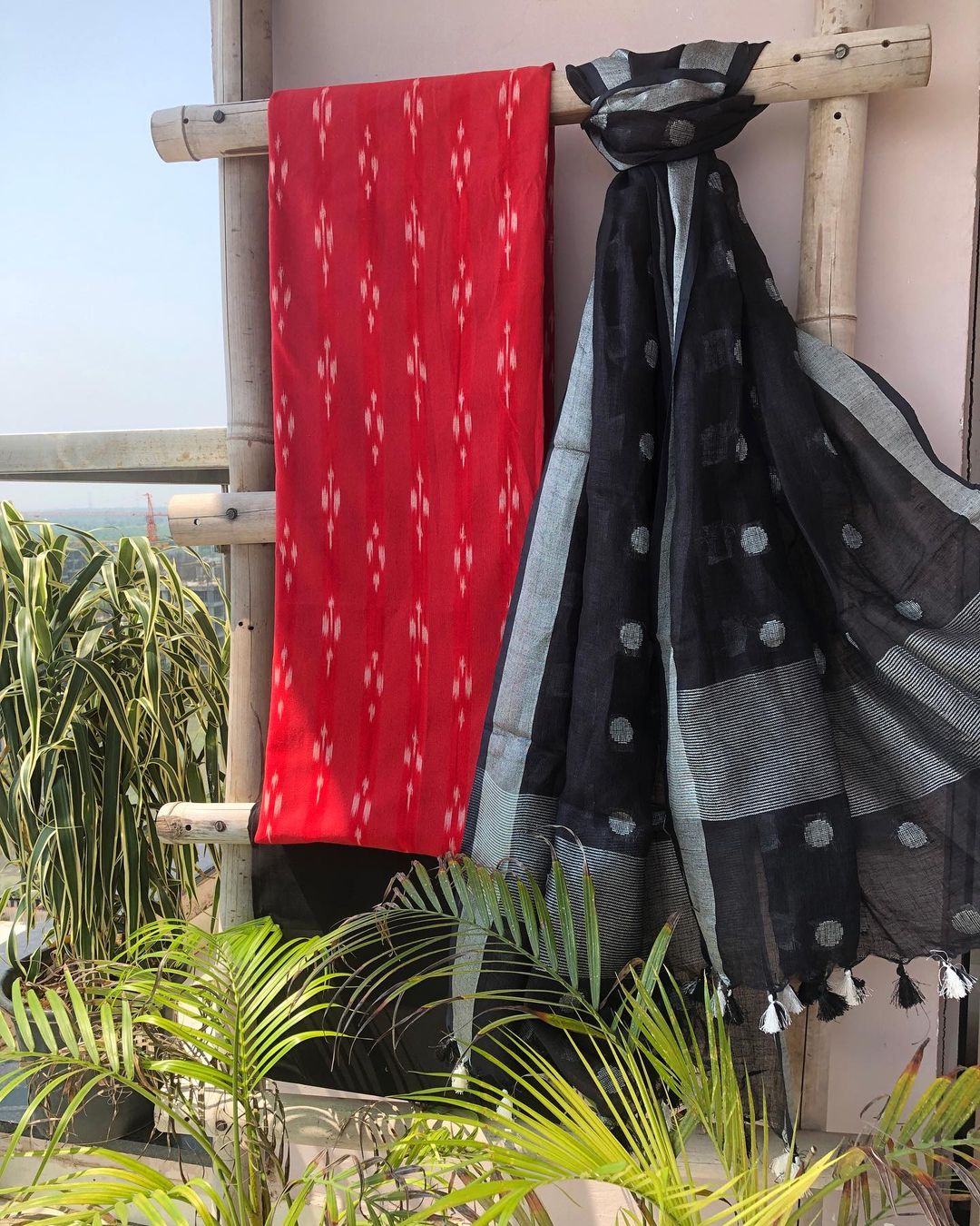 Red & Black Ikat Set